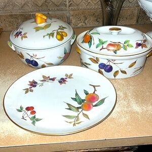 3 piece royal Worcester 1981 set